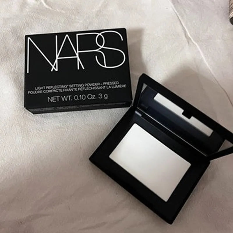 NARS Light Reflecting Pressed Setting Powder Long Lasting Oil Control